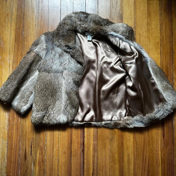 Fur coat - Picture 2 of 2